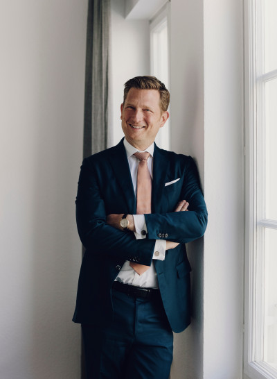 Dr. Arne Friese
