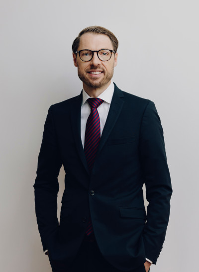 Dr. Johannes Falter